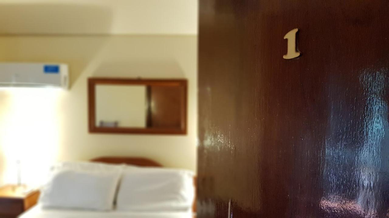 Casa Folks - Bed And Breakfast 푸에르토이과수 외부 사진