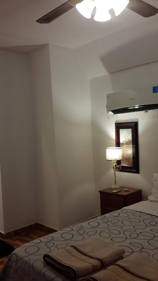Casa Folks - Bed And Breakfast 푸에르토이과수 외부 사진