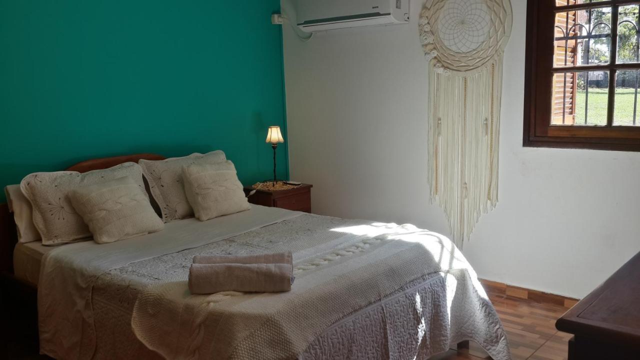 Casa Folks - Bed And Breakfast 푸에르토이과수 외부 사진